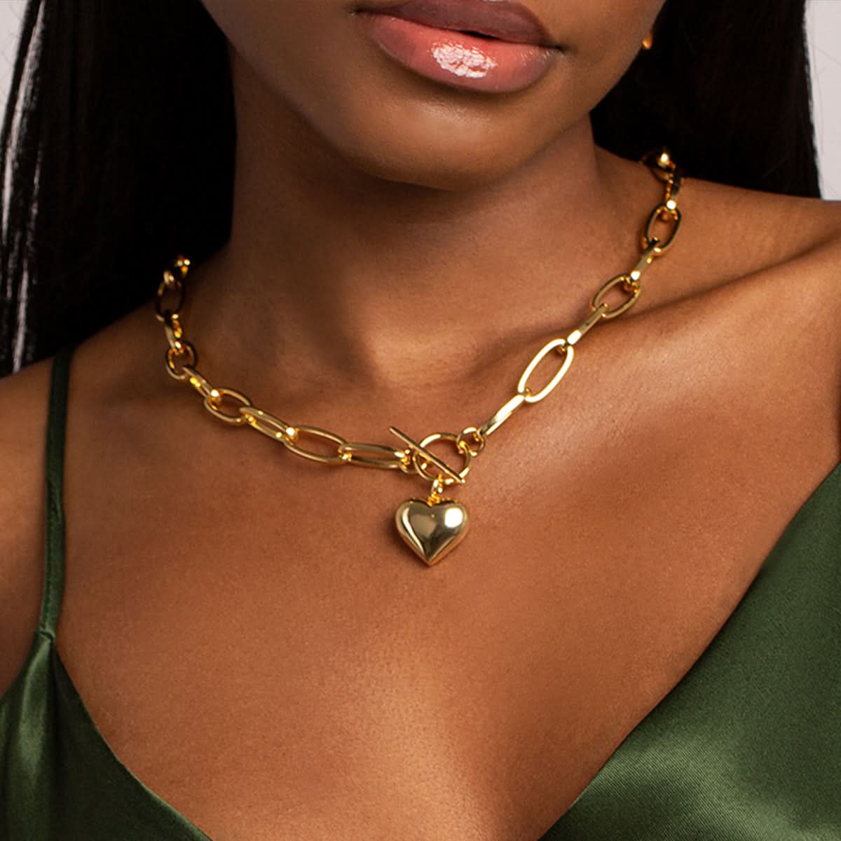 Saint Heart Pendant Necklace - ShopLorca